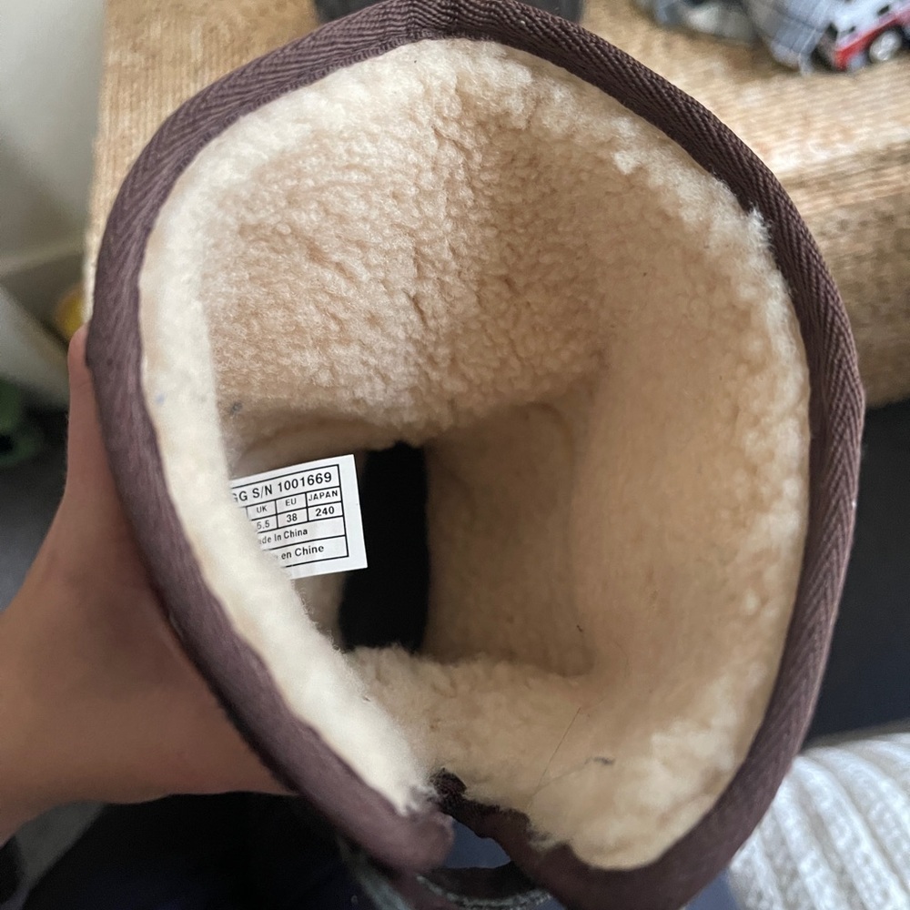 UGG AUSTRALIA 219495 dark brown suede sheepskin mid calf winter boots size 7 - Picture 14 of 14